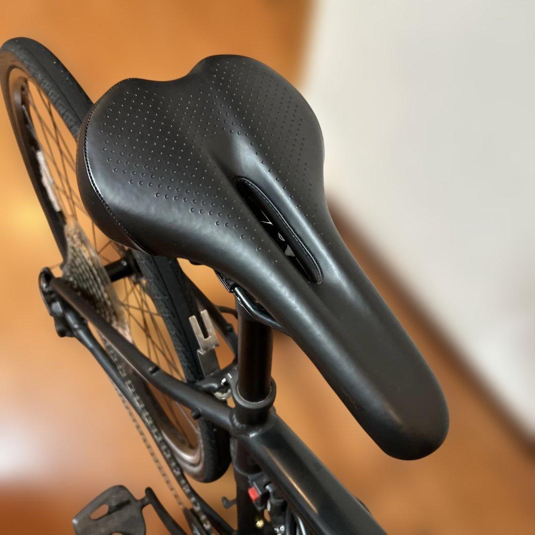TREK FX2 Disc Gen4（2025年モデル）