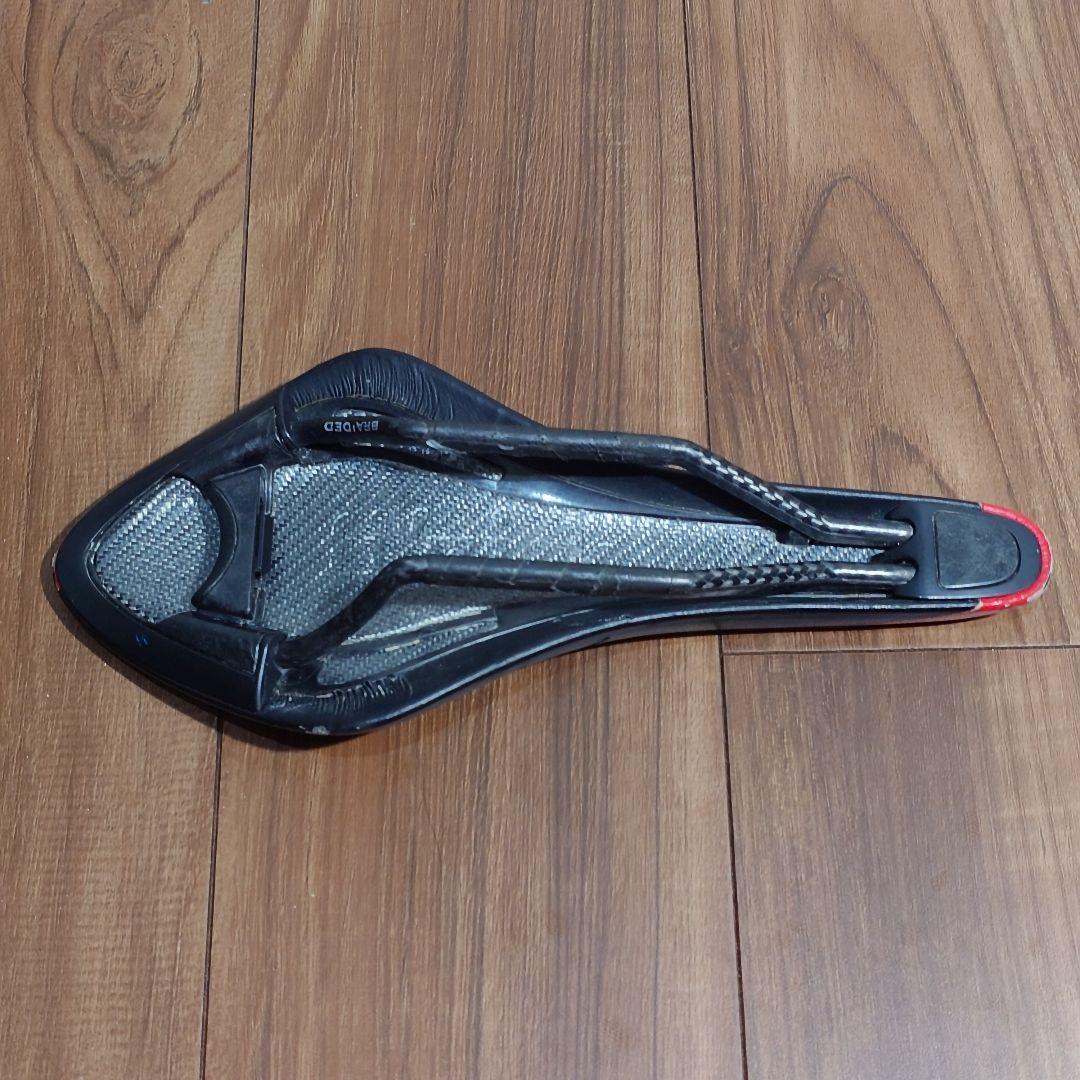 fi'zi:k Arione R3 Braided カーボンレール