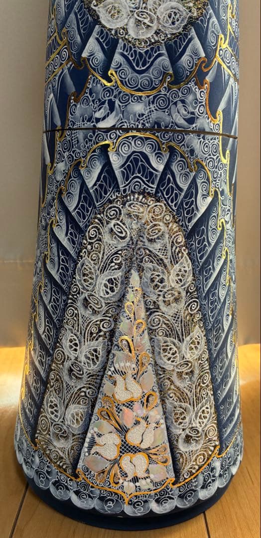 ロシア民芸品　木製のボトル入れ