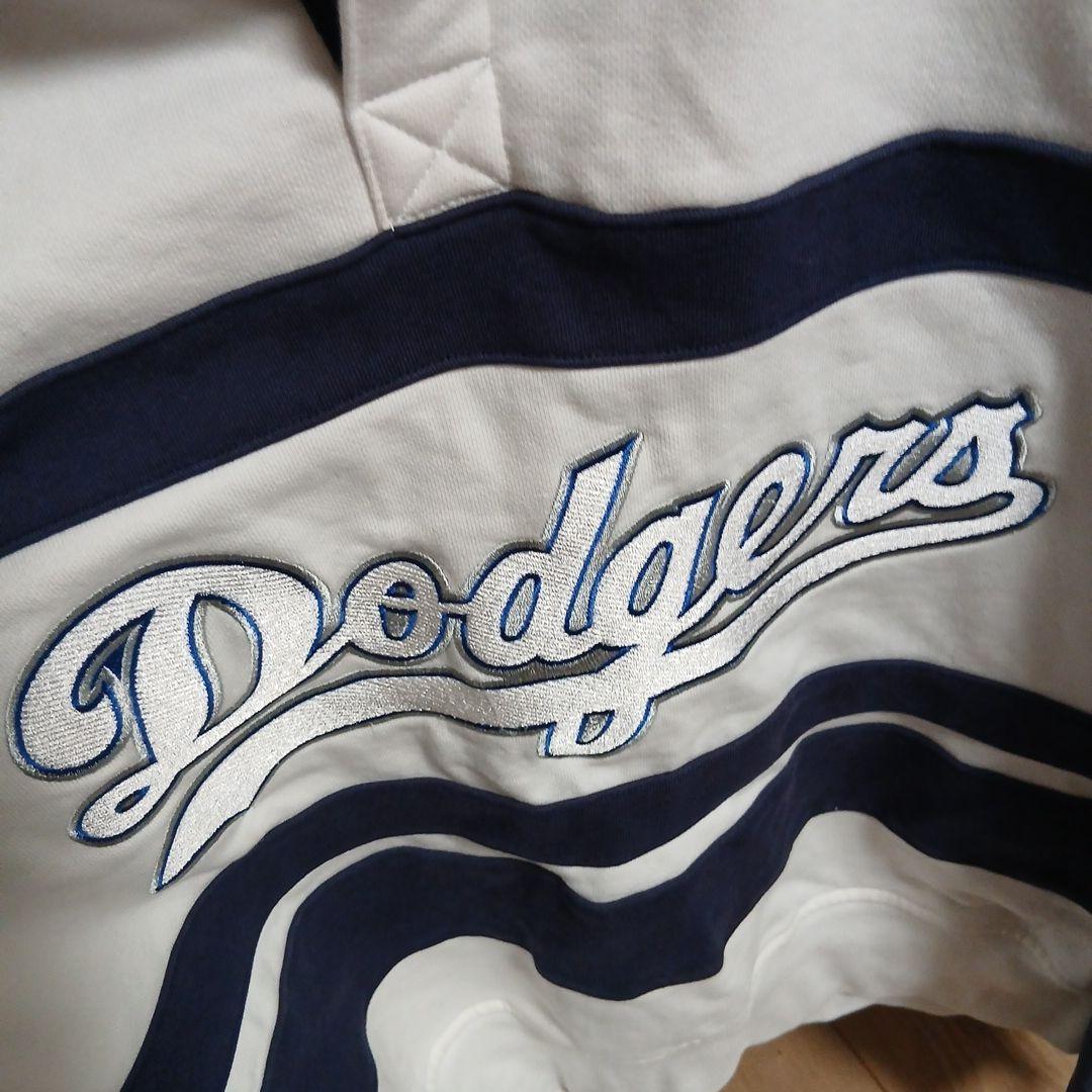 Dodgers ロゴ ポロシャツ atmos pink