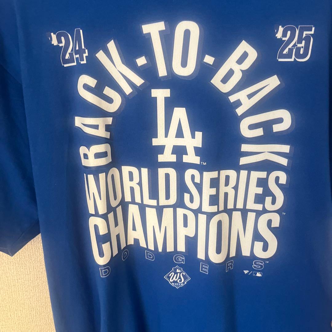 LAドジャーズ24.25ワールドチャンピオンtシャツ XL オフィシャル　試着