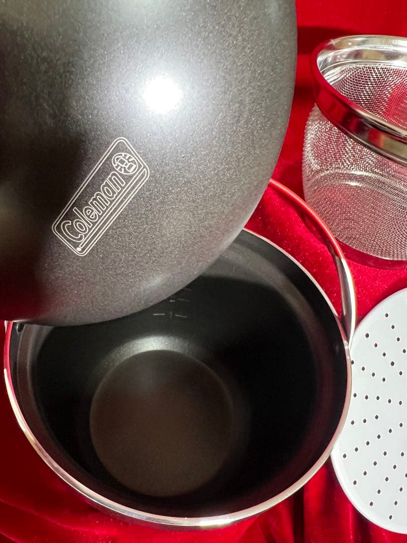 COLEMAN(コールマンライスクッカー、ザル、内蓋、計量カップ、収納ケース新品