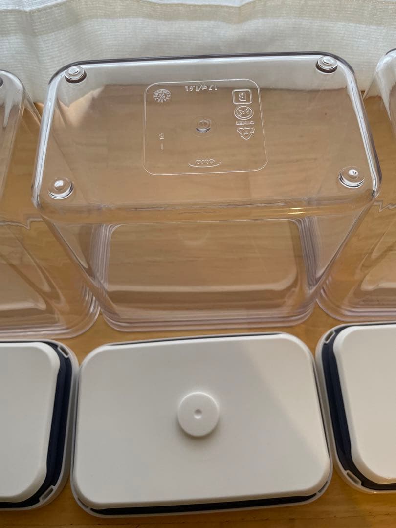 OXOの保存容器　 ポップコンテナ　レクタングル　ショート　4個セット