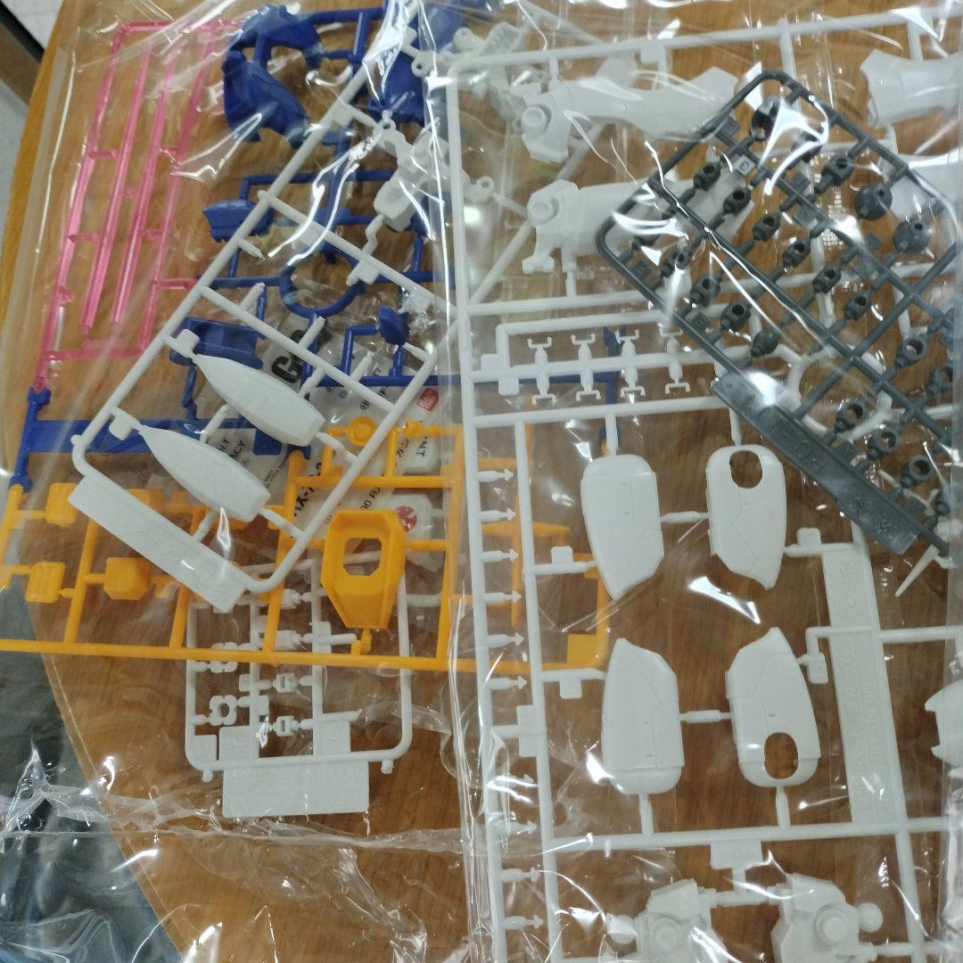 GUNDAM RX-78-2 マスターグレード プラモデル