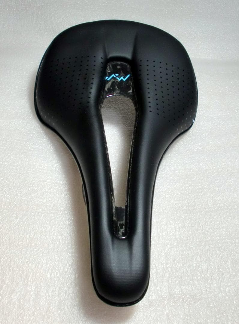 TNI ERGONOX 同等品 RYET カーボンサドル CADEX AMP
