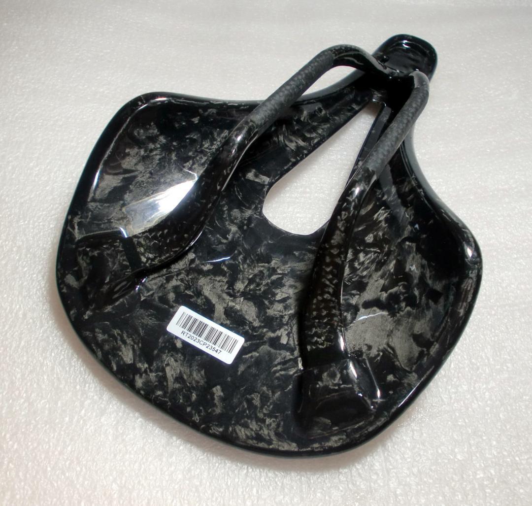 TNI ERGONOX 同等品 RYET カーボンサドル CADEX AMP