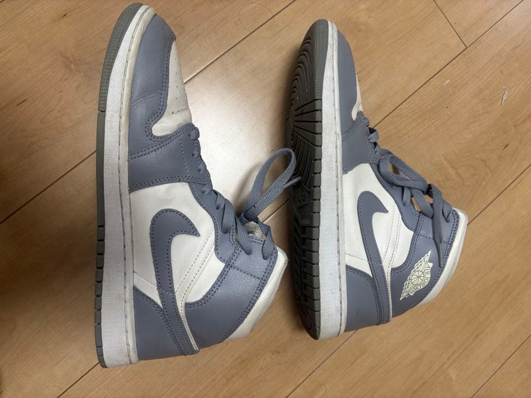 Nike Air Jordan 1 グレー/ホワイト ハイカット