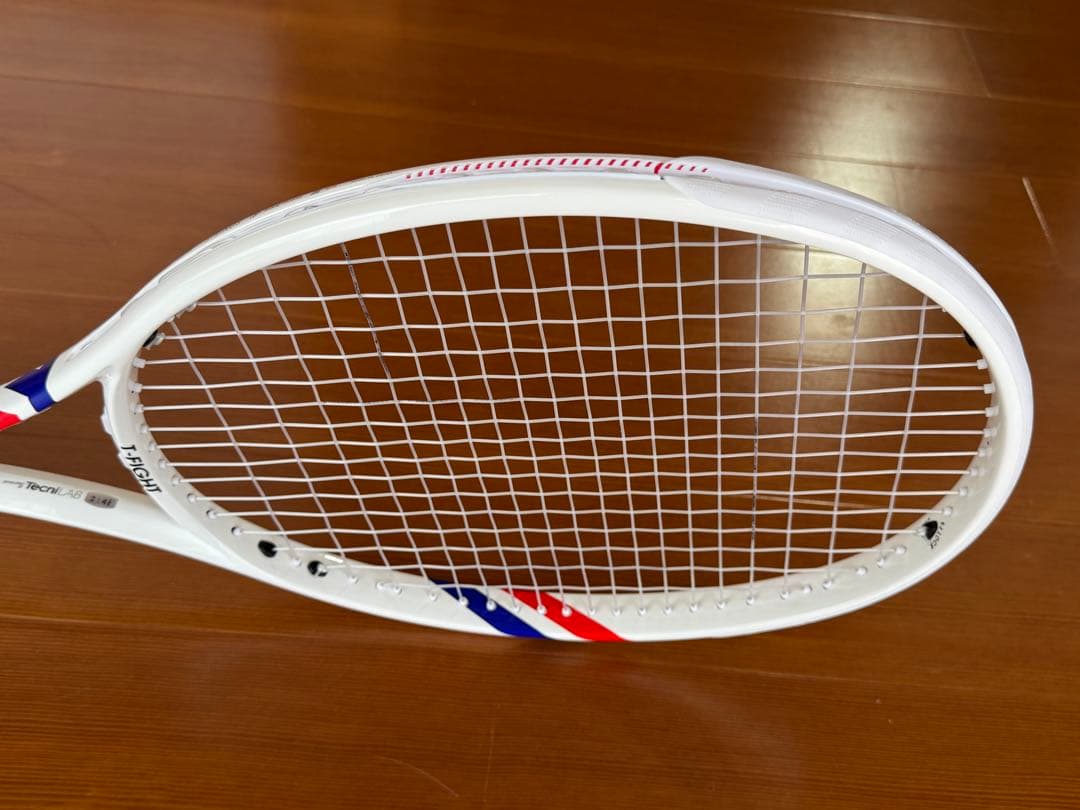 美品　テクニファイバー　T-FIGHT 300S グリップ2
