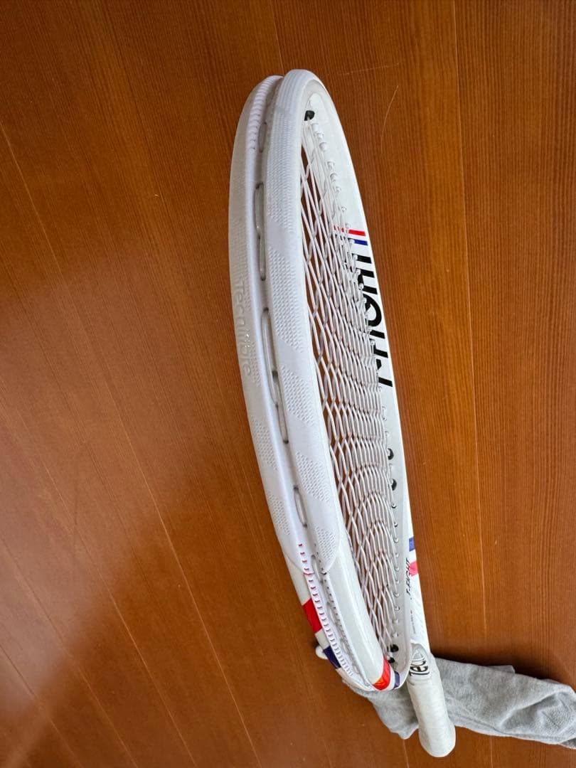美品　テクニファイバー　T-FIGHT 300S グリップ2