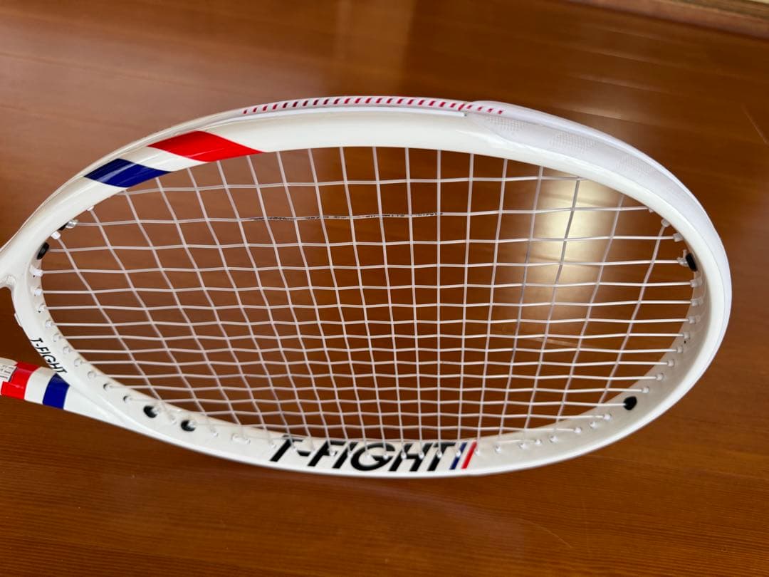 美品　テクニファイバー　T-FIGHT 300S グリップ2