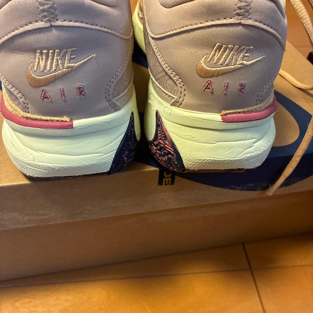 NIKEフリーク5、NIKEジョーダンルカ3バッシュ 2足セット