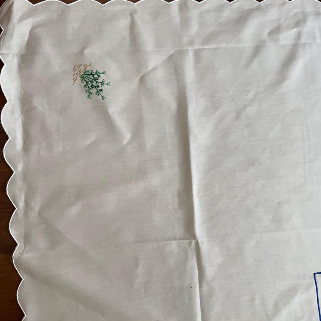 レア　ベトナム　美しい手刺繍　テーブルクロス＆ナプキン　7点　大判　未使用品