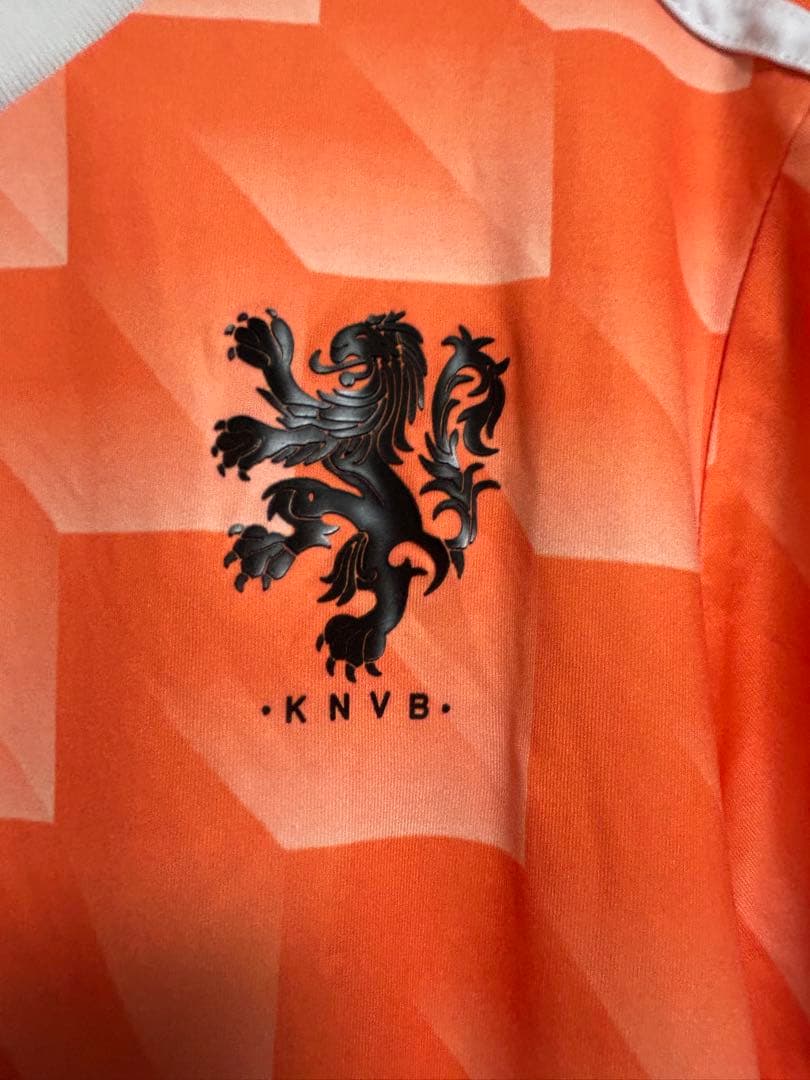 オランダ代表復刻ユニフォームファンバステン選手