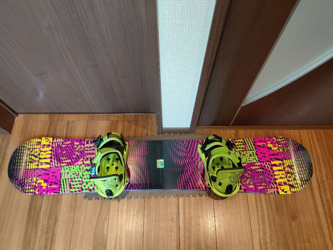 大特価❗名機⭐ K2 SPITFIRE 142 レディース スノーボードセット❤