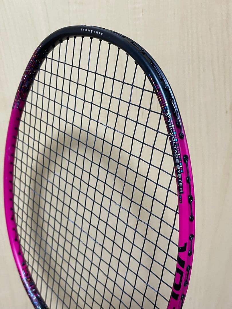 【美品】YONEX バトミントンラケット　VOLTRIC 30