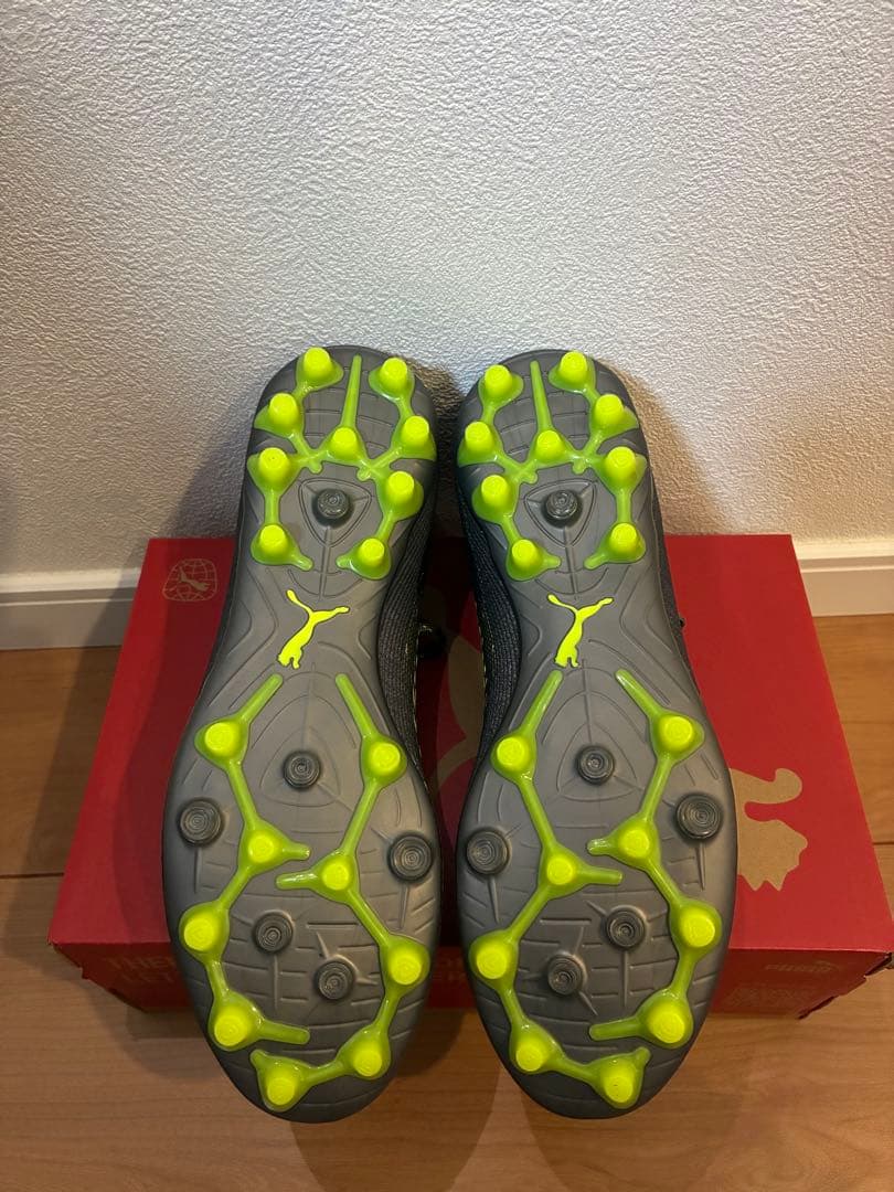 PUMAウルトラ 5 アルティメット MG 26.5cm ほぼ未使用