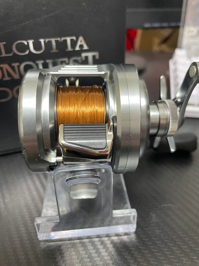 SHIMANO 19 カルカッタコンクエスト　DC 200 右巻き