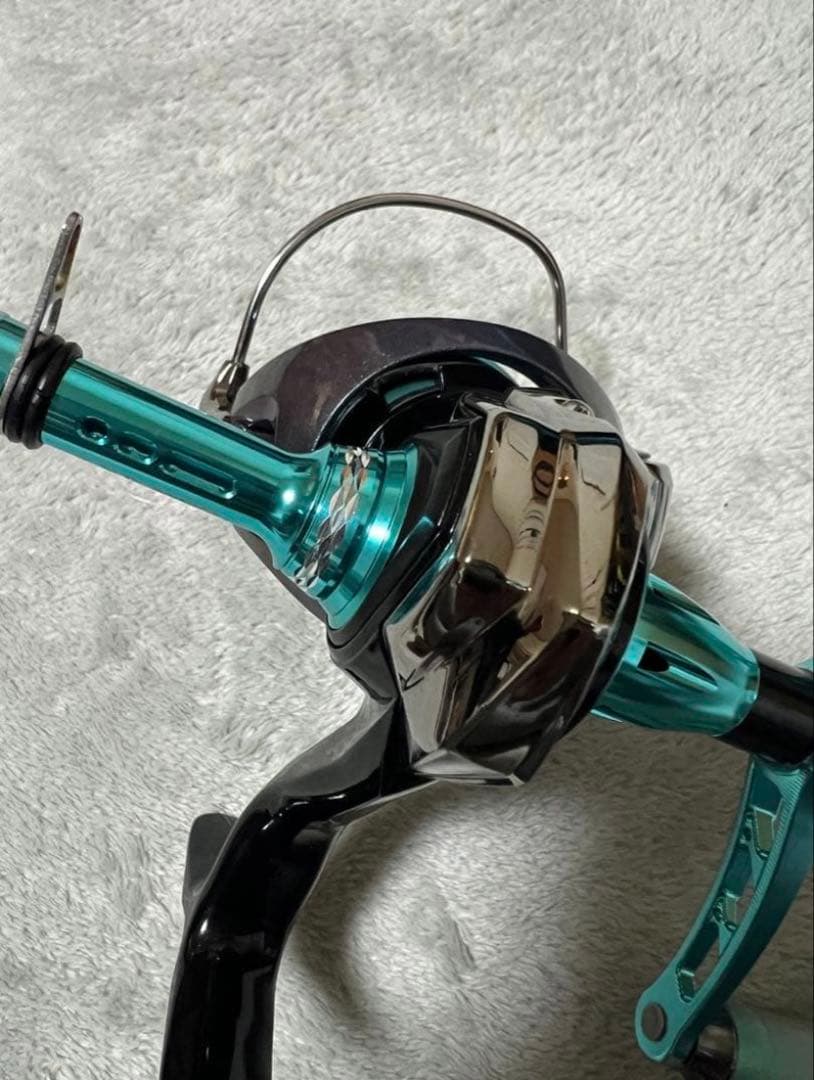 【美品】ダイワ 23 エメラルダス RX LT2500