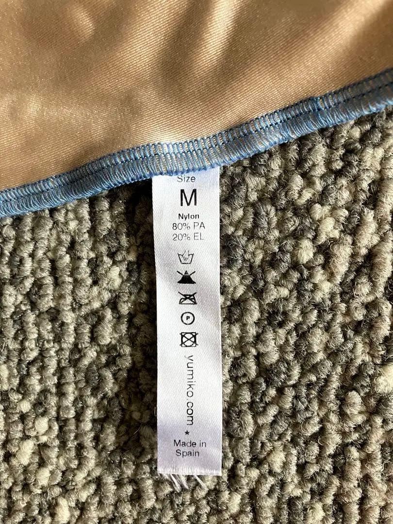 【YUMIKO】《美品》ピンク×ブルーのVネックレオタード