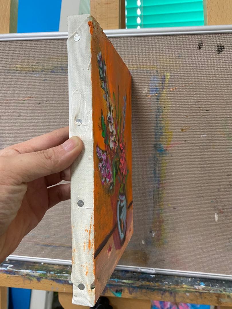 花瓶に生けた花の油彩画