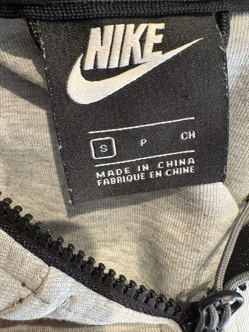 NIKEテックフリース 2019年 モデル 希少サイズ グレー S