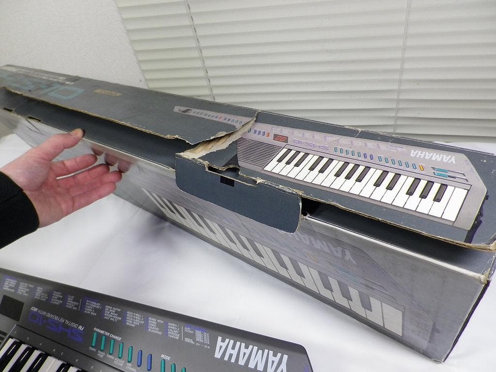YAMAHA ヤマハ ショルダー キーボード SHS-10