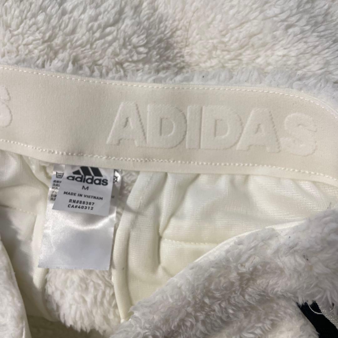 adidas フリース スカート ホワイト　ゴルフウェア