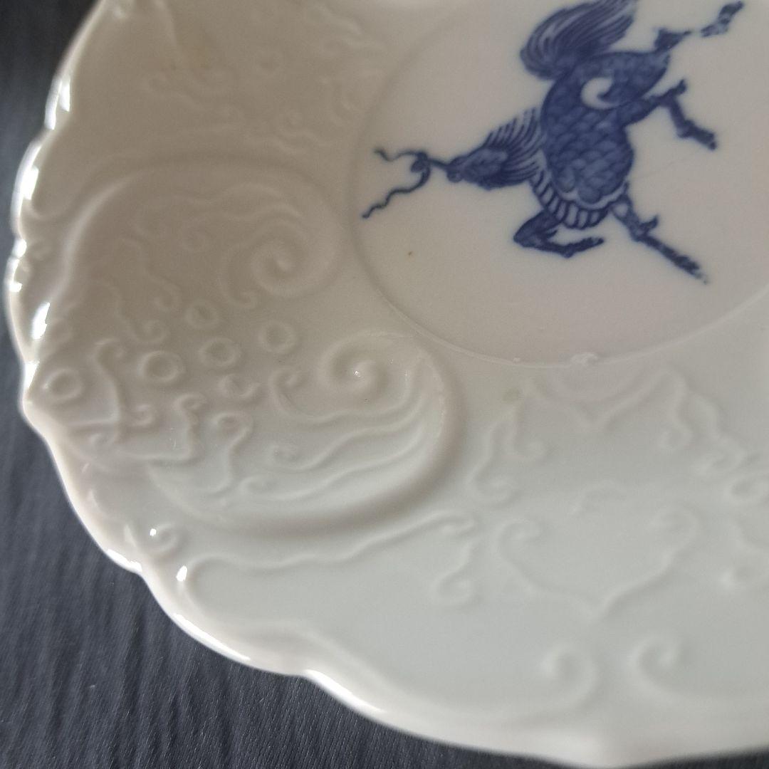 「きんとん雲(うん)？の陽刻と麒麟(きりん)」 皿(直径12.5cm)5客セット