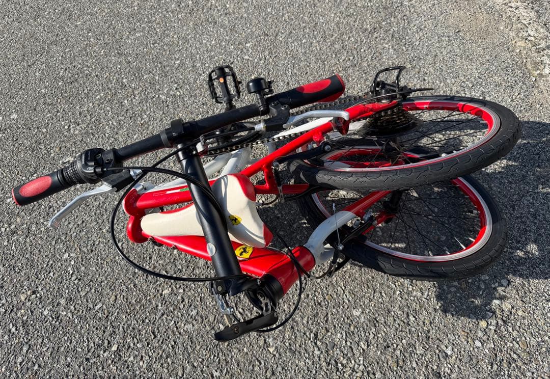 Ferrari⭐︎激レア！折りたたみ自転車