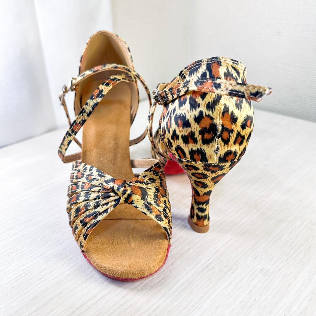 新品22.5cmラテンシューズ★社交ダンスシューズ　豹柄レオパード　サルサタンゴ