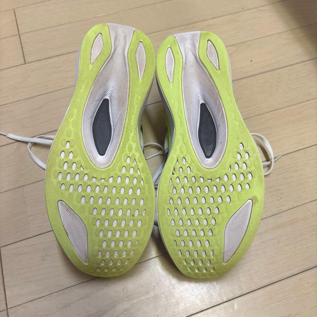 アシックス　マジックスピード4 27cm