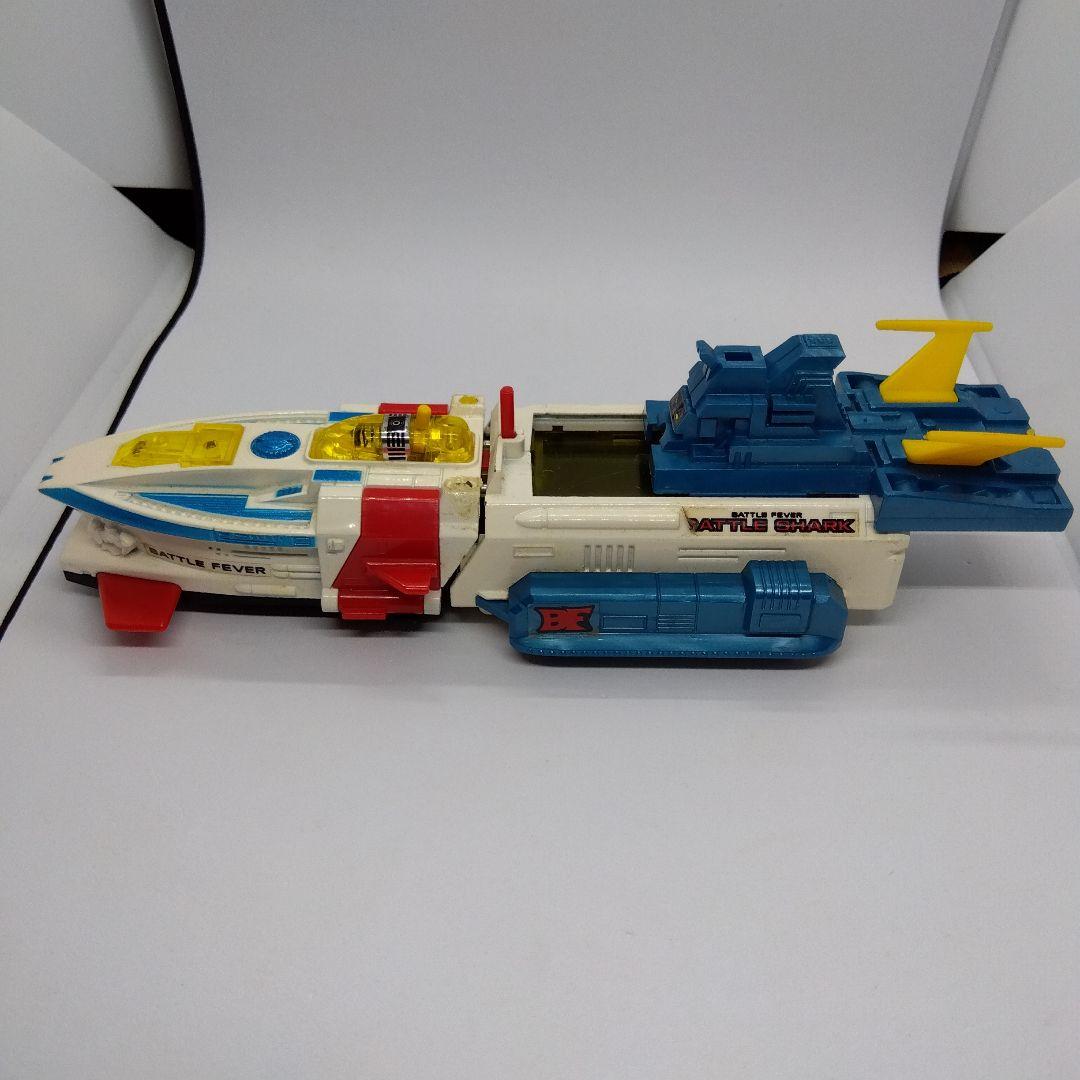 ポピニカ　バトルシャーク