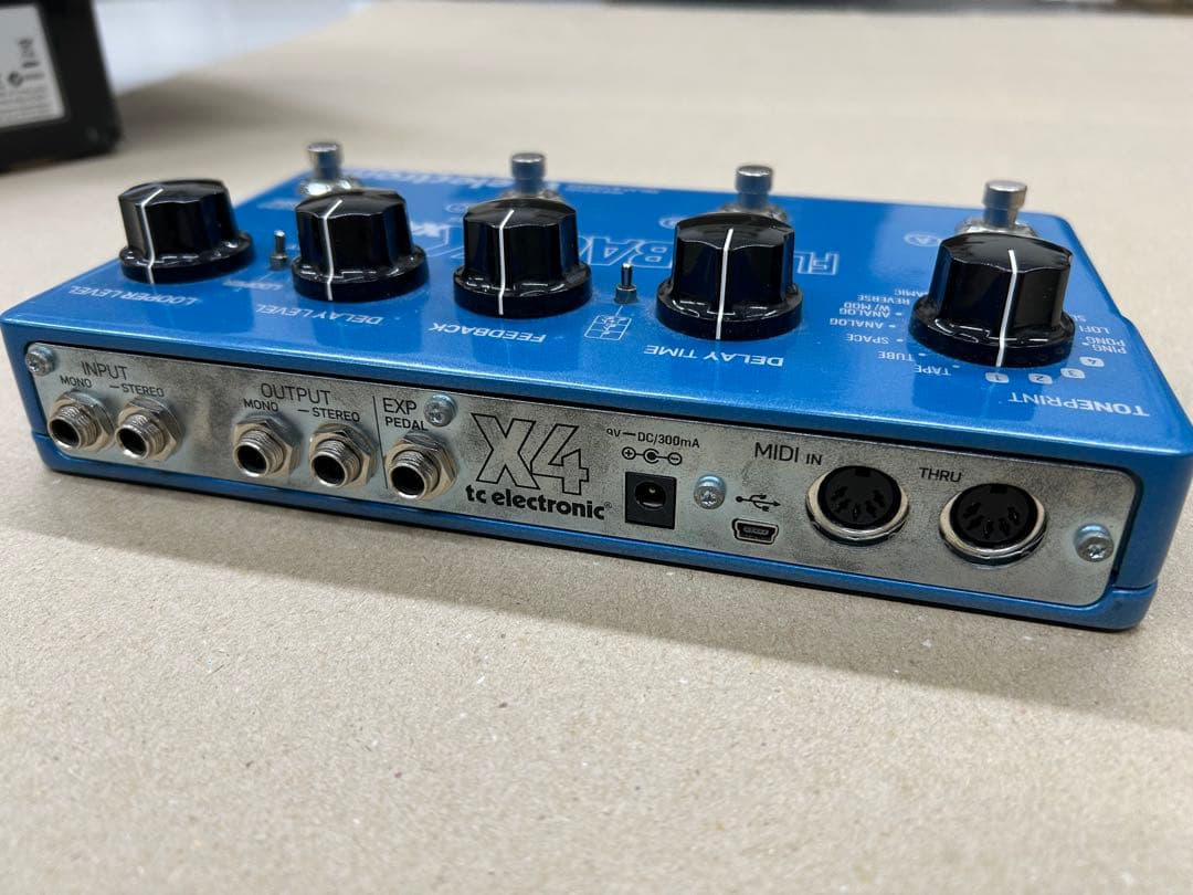tc electronic【FLASHBACK X4】ディレイ＆ルーパーUSED
