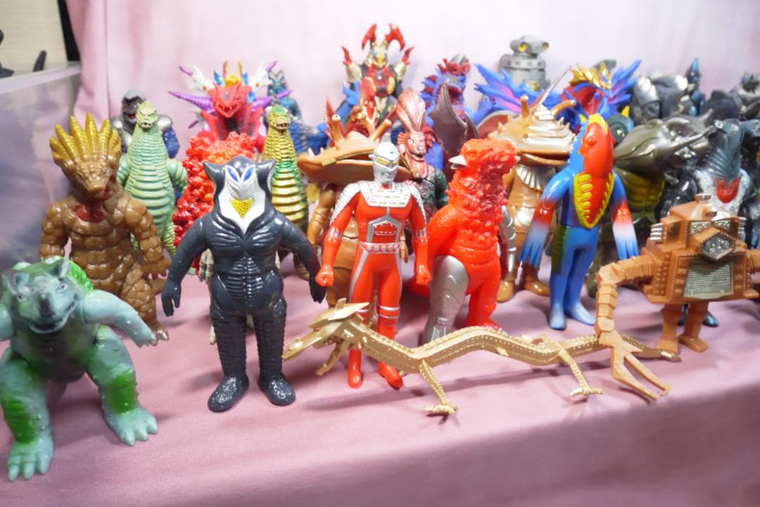 ウルトラ怪獣シリーズ　DXシリーズ　怪獣ソフビ　54体