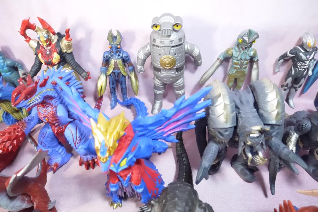 ウルトラ怪獣シリーズ　DXシリーズ　怪獣ソフビ　54体
