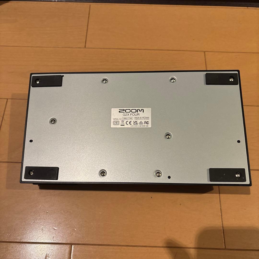 超美品 ZOOM G2X FOUR ギターエフェクター