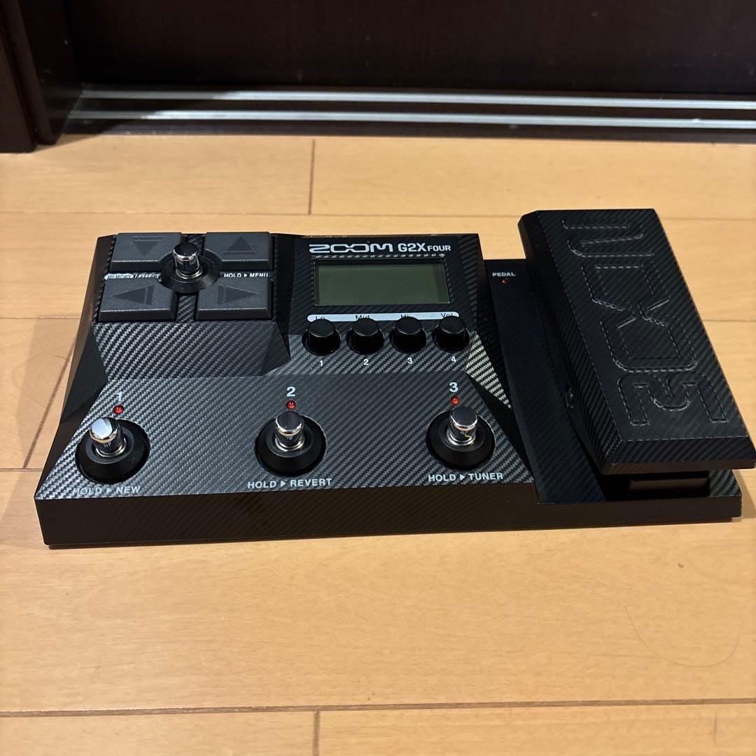 超美品 ZOOM G2X FOUR ギターエフェクター