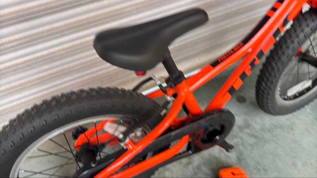 美車　トレック　16インチ子供車 キッズバイクトレック Precaliber