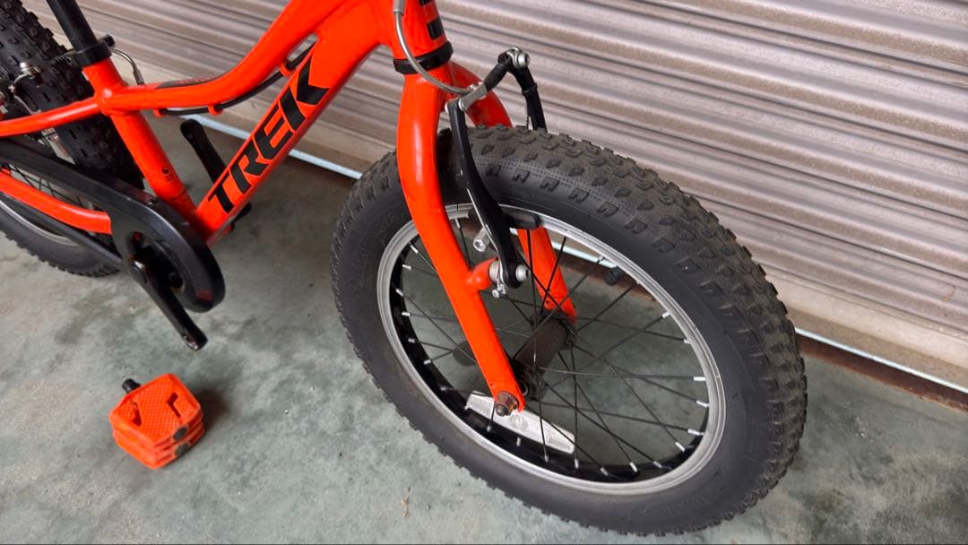 美車　トレック　16インチ子供車 キッズバイクトレック Precaliber