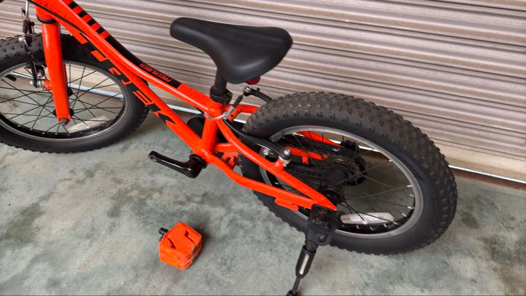 美車　トレック　16インチ子供車 キッズバイクトレック Precaliber