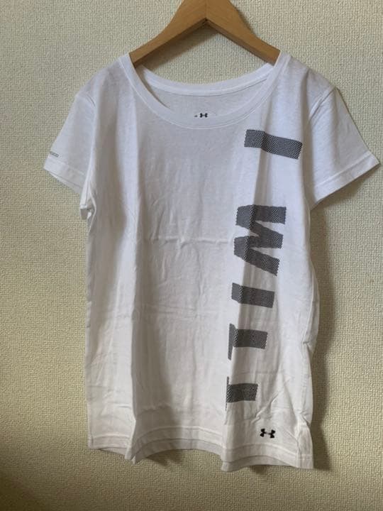 激安❗️アンダーアーマー　　Tシャツ＆スポーツブラ＆パンツ