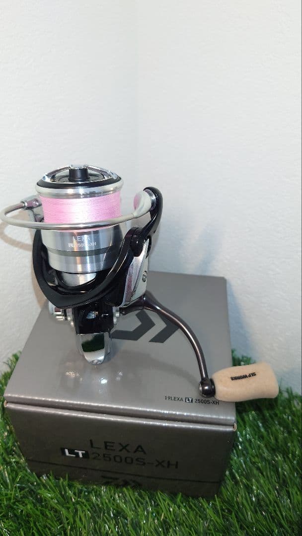 LEXA LT2500S-XH スピニングリール