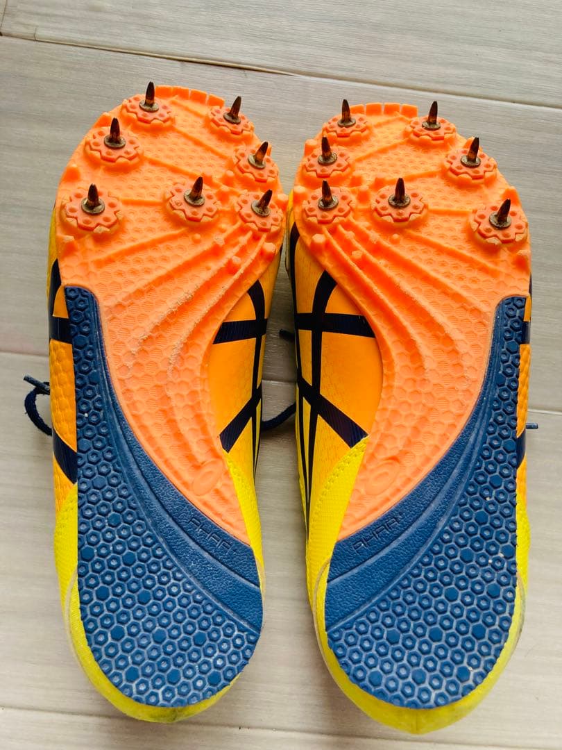 asicsスパイクシューズ 、砲丸円盤ハンマー投げシューズ