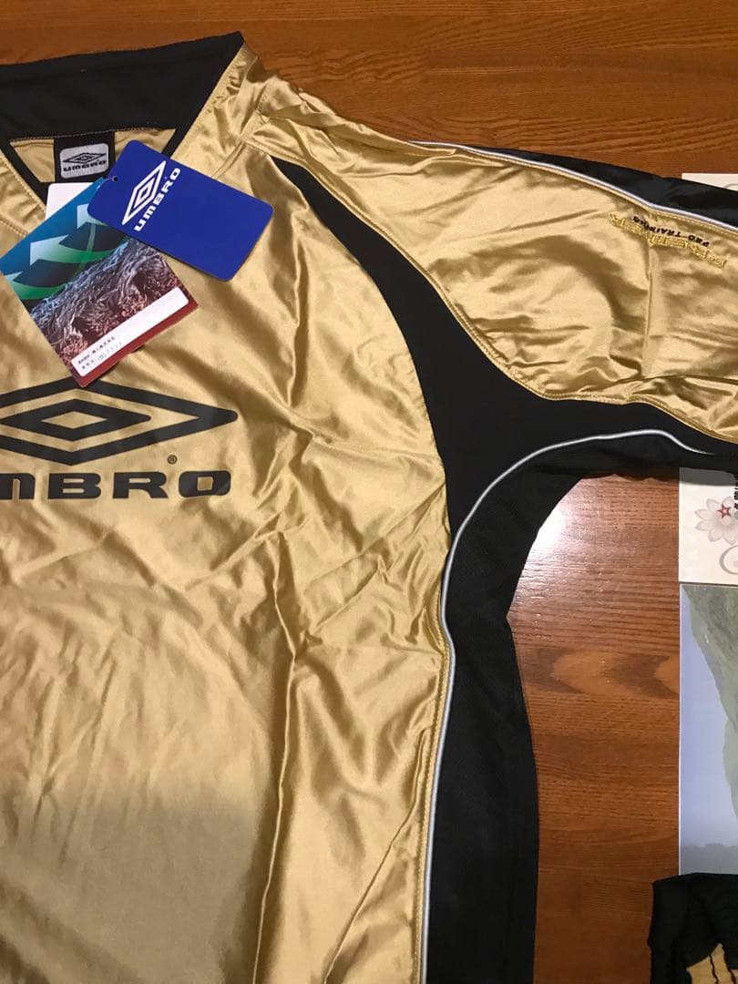 限定1点　新品タグ付　希少　正規品UMBRO 上下セット　送料無料24時間発送