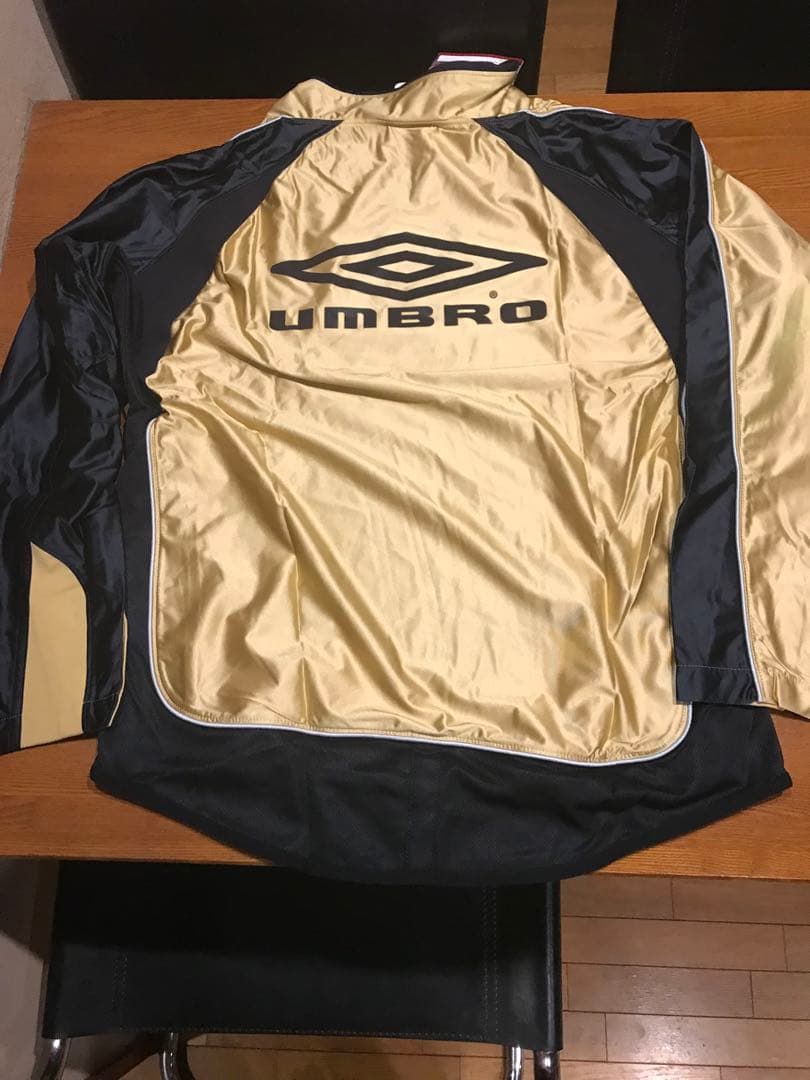限定1点　新品タグ付　希少　正規品UMBRO 上下セット　送料無料24時間発送