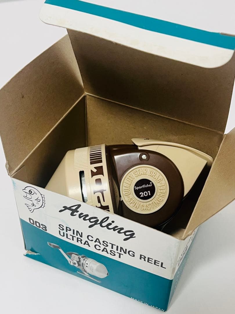 幻の新品未使用　アングリング　ウルトラキャストリール　ビンテージ　激レア　日本製