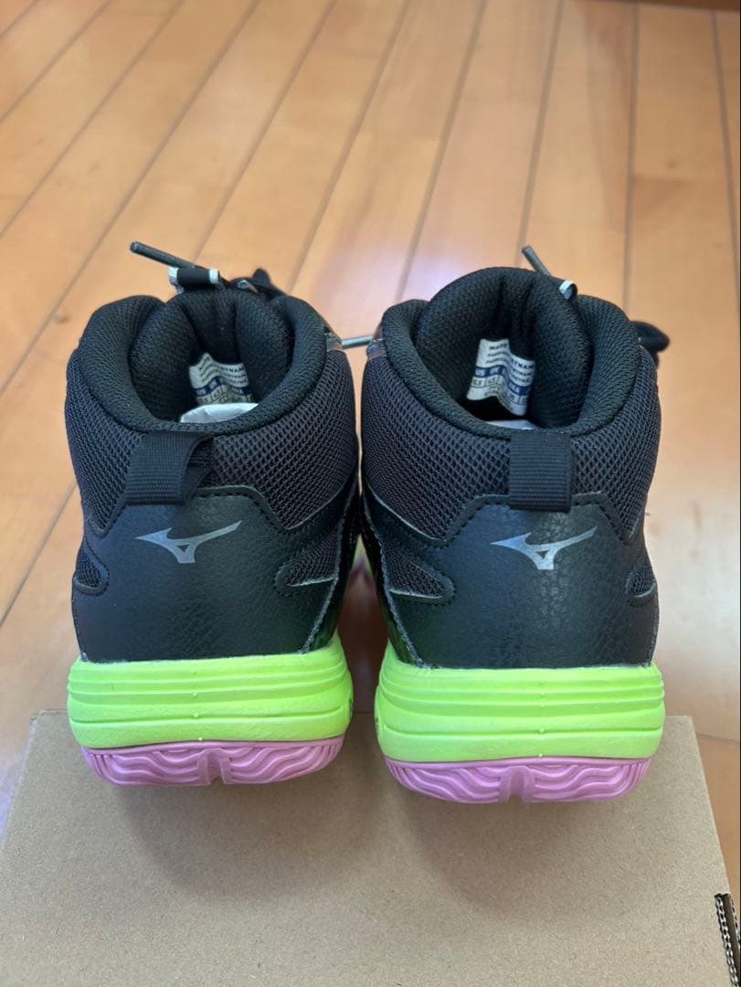 ミズノ　ウエーブダイバースMIZUNO WAVE DIVERSE LG4