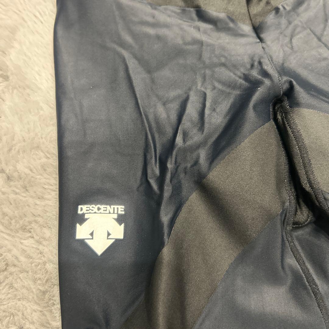 【新品タグ付】DESCENTE デサント タイツ 上下セット インナー 補正