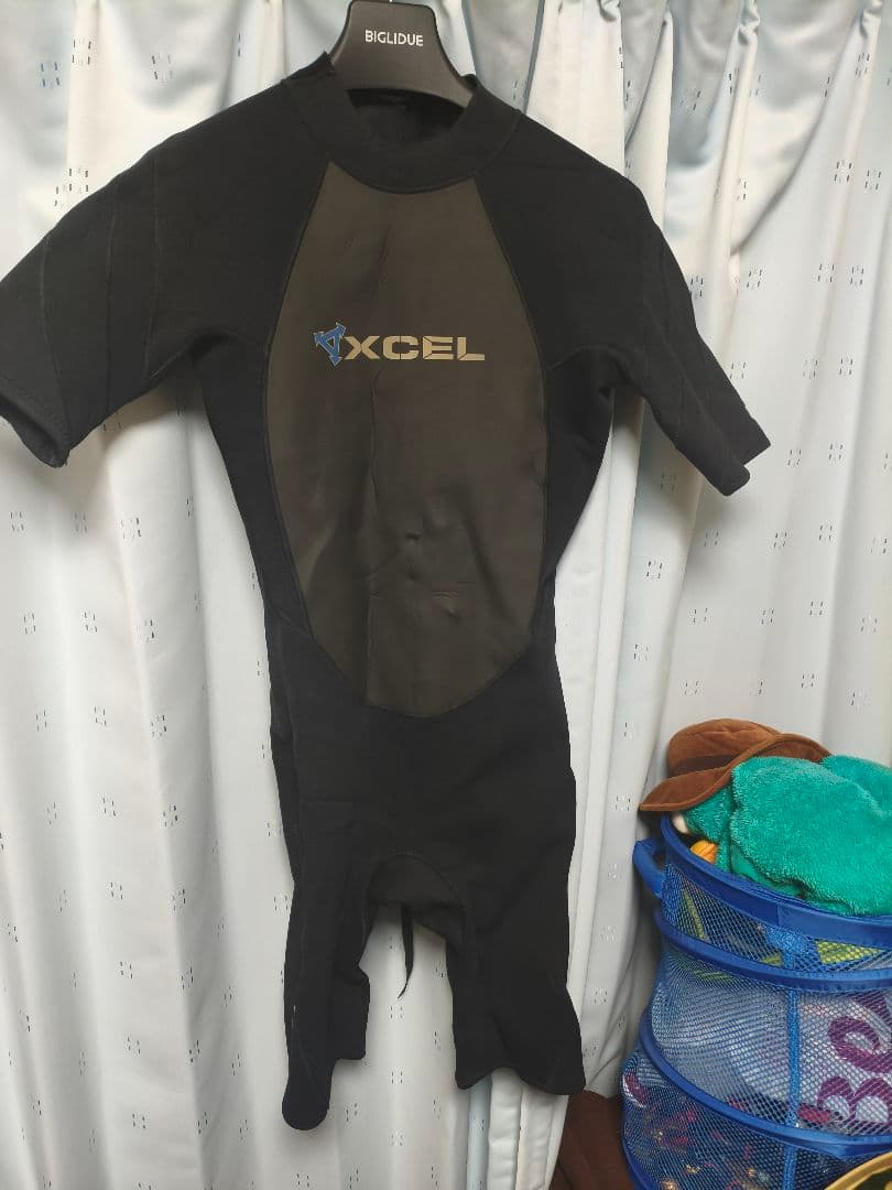 XCEL 半袖　スプリング ウェットスーツ 黒　２ミリ　Lサイズ