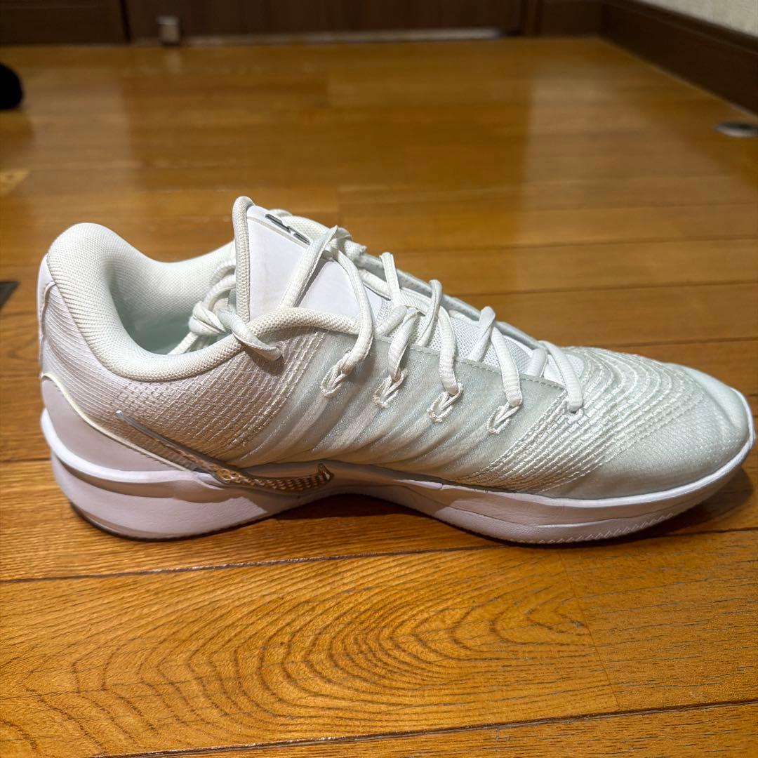 NIKE サブリナ3